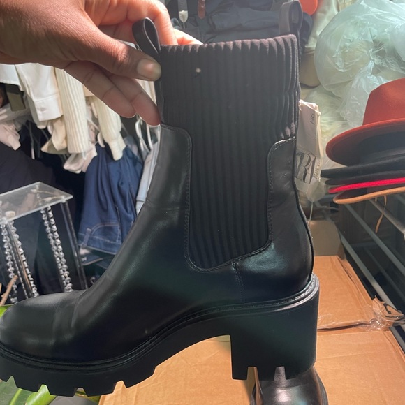 NWT Zara Lug Boots - Picture 9 of 11